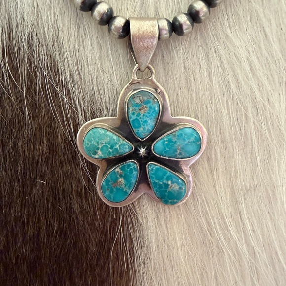 ❤️ White Water Turquoise Sterling Navajo Style 5 Stone Cluster STATEMENT Pendant - Picture 4 of 13